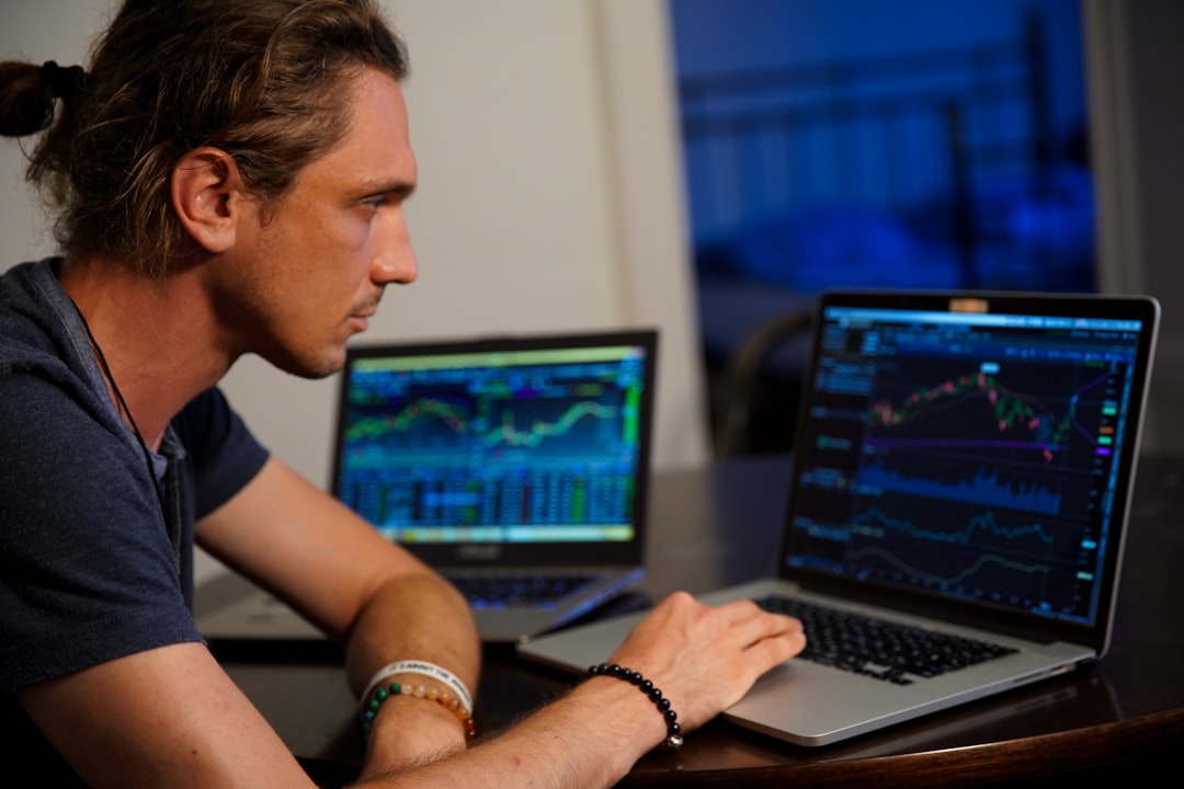 The truth about earning with stock trading online